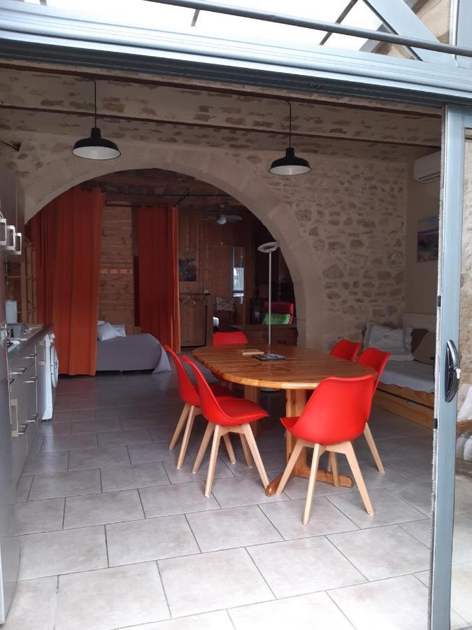 Gites Du Mas Gibert A Saussines Entre Nimes Et Montpellier Bagian luar foto