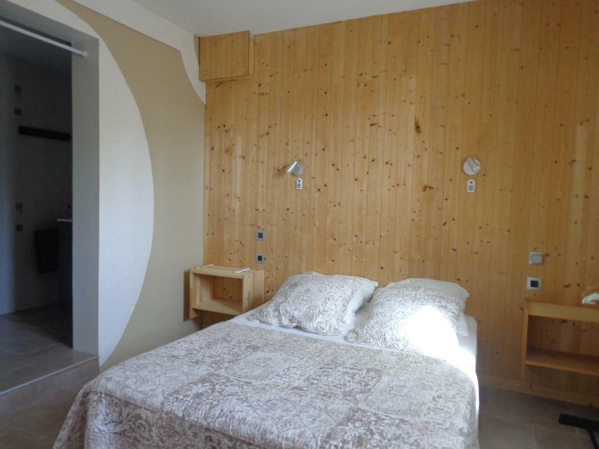 Gites Du Mas Gibert A Saussines Entre Nimes Et Montpellier Bagian luar foto